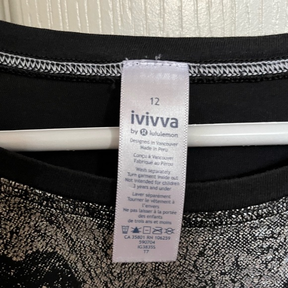 Kids Ivivva/Lululemon Long Length T-Shirt Black - Picture 2 of 3